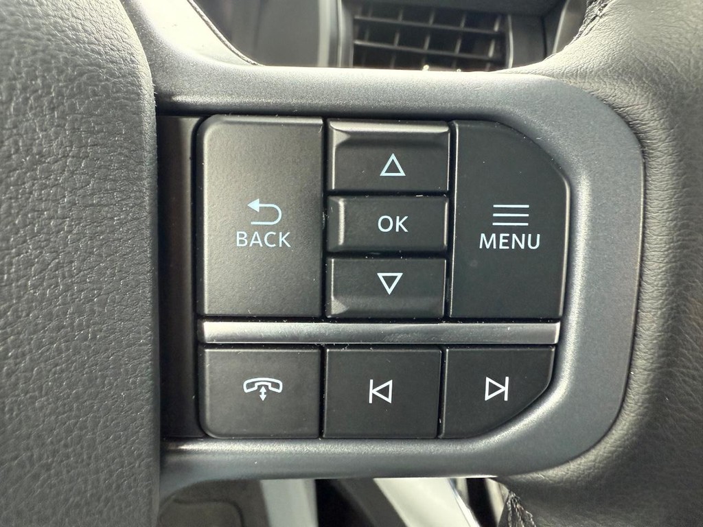 Ford F-150 Lightning Vehicle Full-screen Gallery Image 7