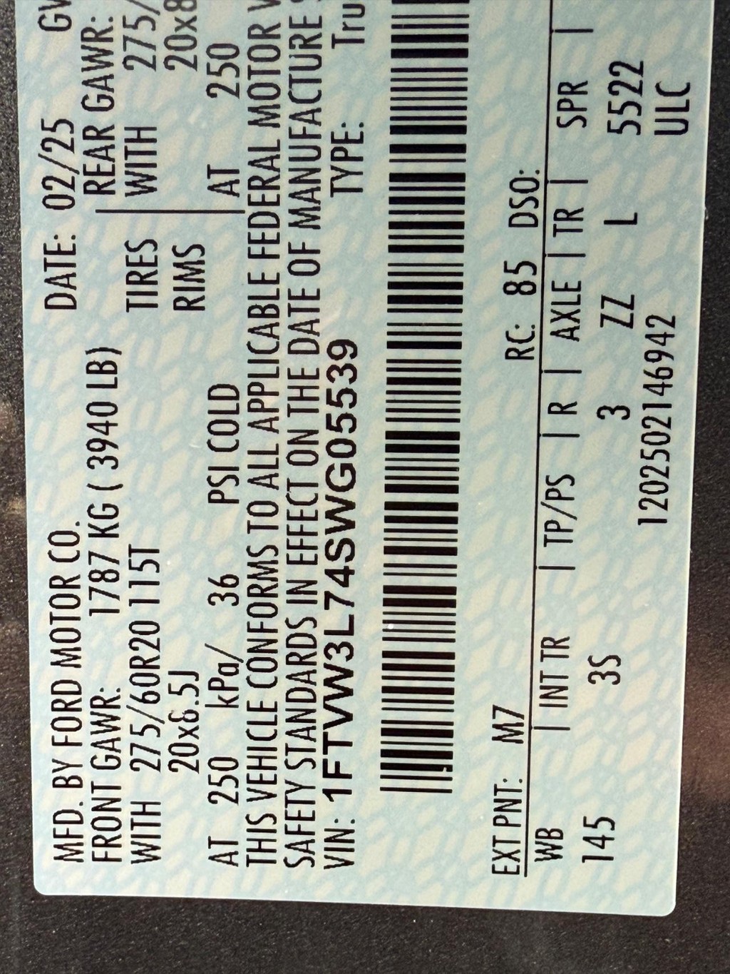 Ford F-150 Lightning Vehicle Full-screen Gallery Image 17