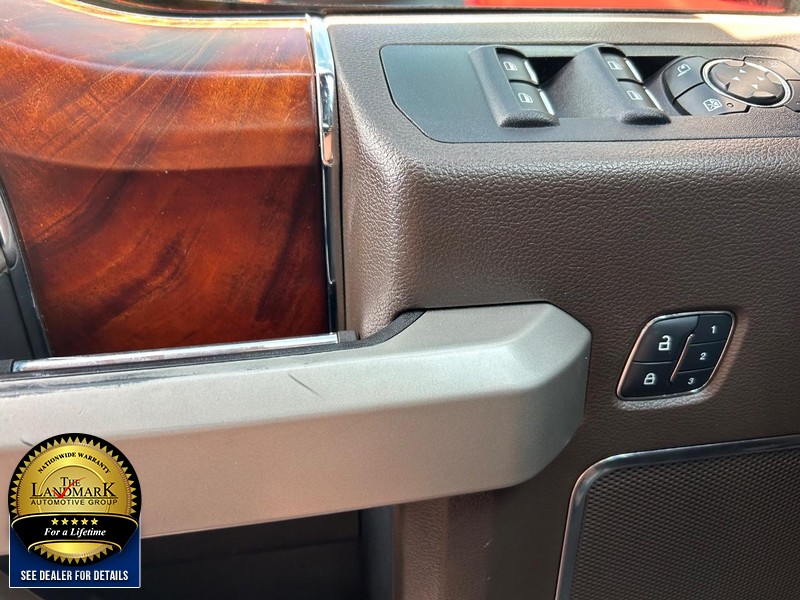 Ford F-150 Vehicle Full-screen Gallery Image 08