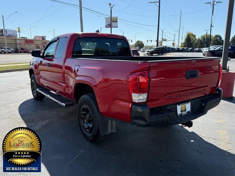 Toyota Tacoma 2WD Vehicle Full-screen Gallery Image 06