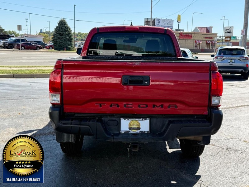 Toyota Tacoma 2WD Vehicle Full-screen Gallery Image 07