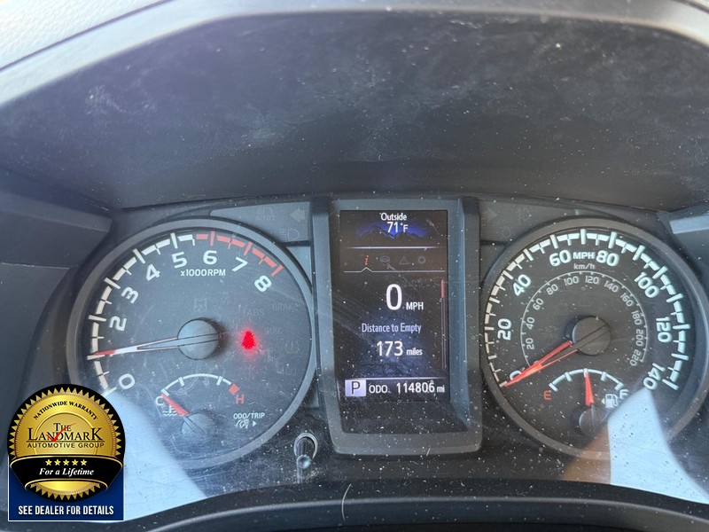 Toyota Tacoma 2WD Vehicle Full-screen Gallery Image 12