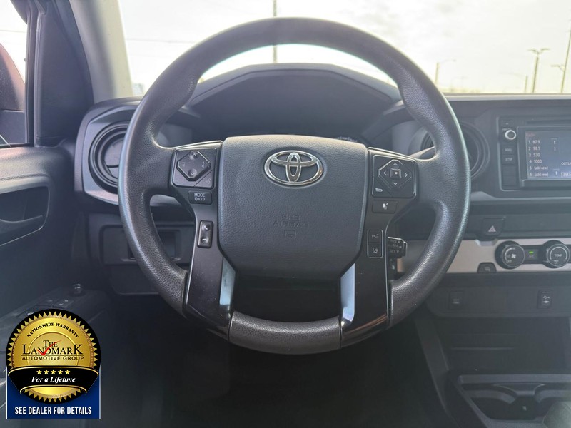 Toyota Tacoma 2WD Vehicle Full-screen Gallery Image 16