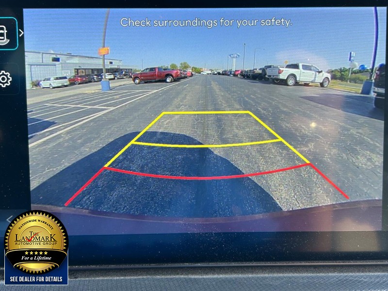 Hyundai Sonata Vehicle Full-screen Gallery Image 13