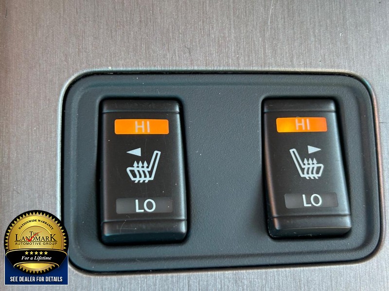 Nissan Murano Vehicle Full-screen Gallery Image 14