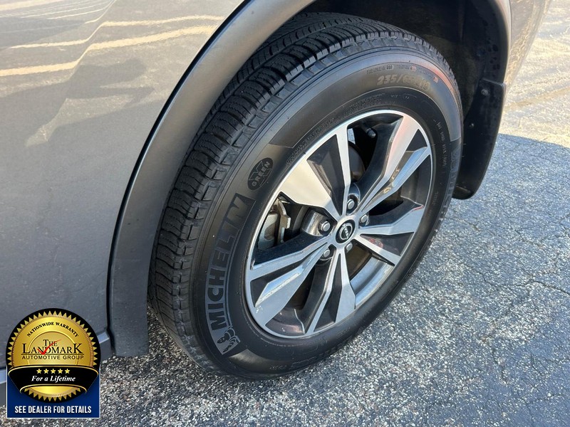 Nissan Murano Vehicle Full-screen Gallery Image 20