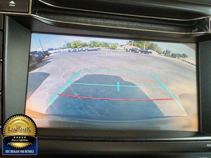 Toyota RAV4 Vehicle Full-screen Gallery Image 13