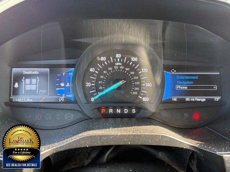 Ford Edge Vehicle Full-screen Gallery Image 12