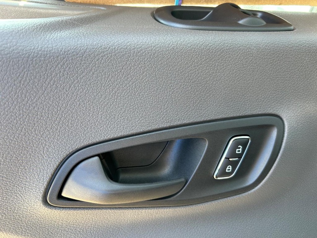 Ford Transit Cargo Van Vehicle Full-screen Gallery Image 4