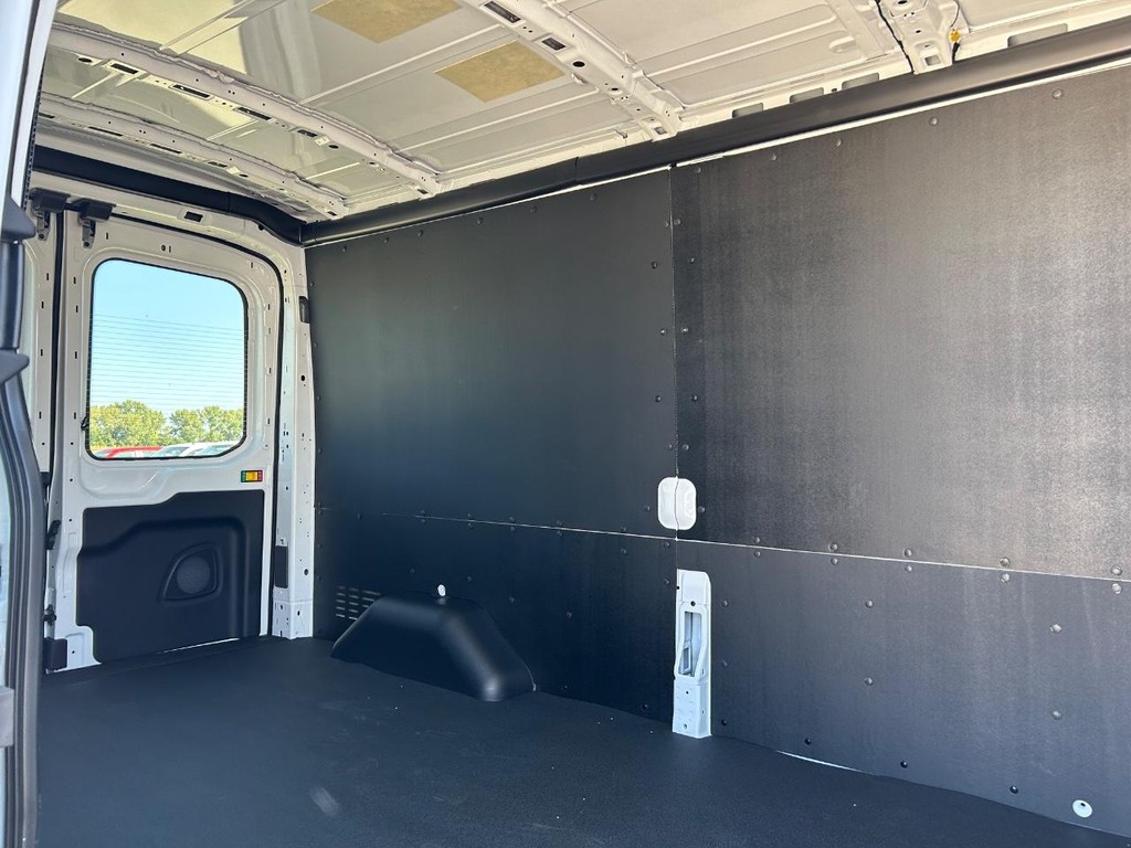 Ford Transit Cargo Van Vehicle Full-screen Gallery Image 9