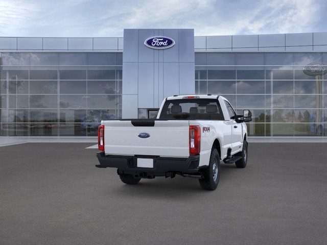 Ford F-250SD Vehicle Full-screen Gallery Image 8