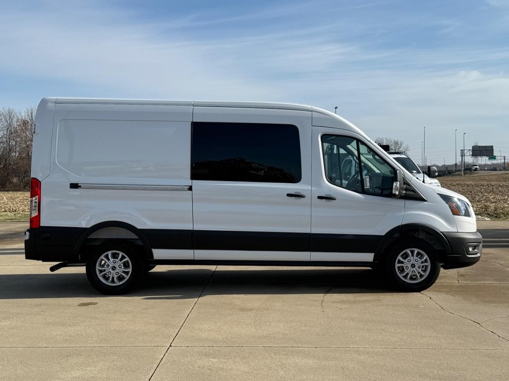 Ford Transit Cargo Van Vehicle Full-screen Gallery Image 4
