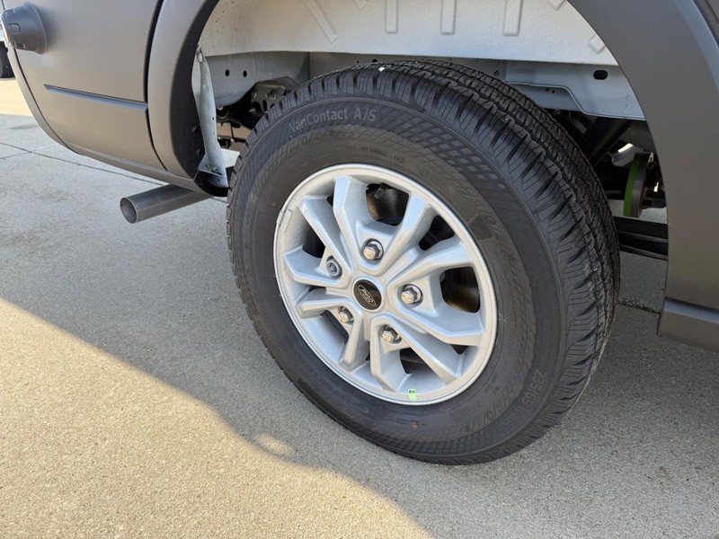 Ford Transit Cargo Van Vehicle Full-screen Gallery Image 18