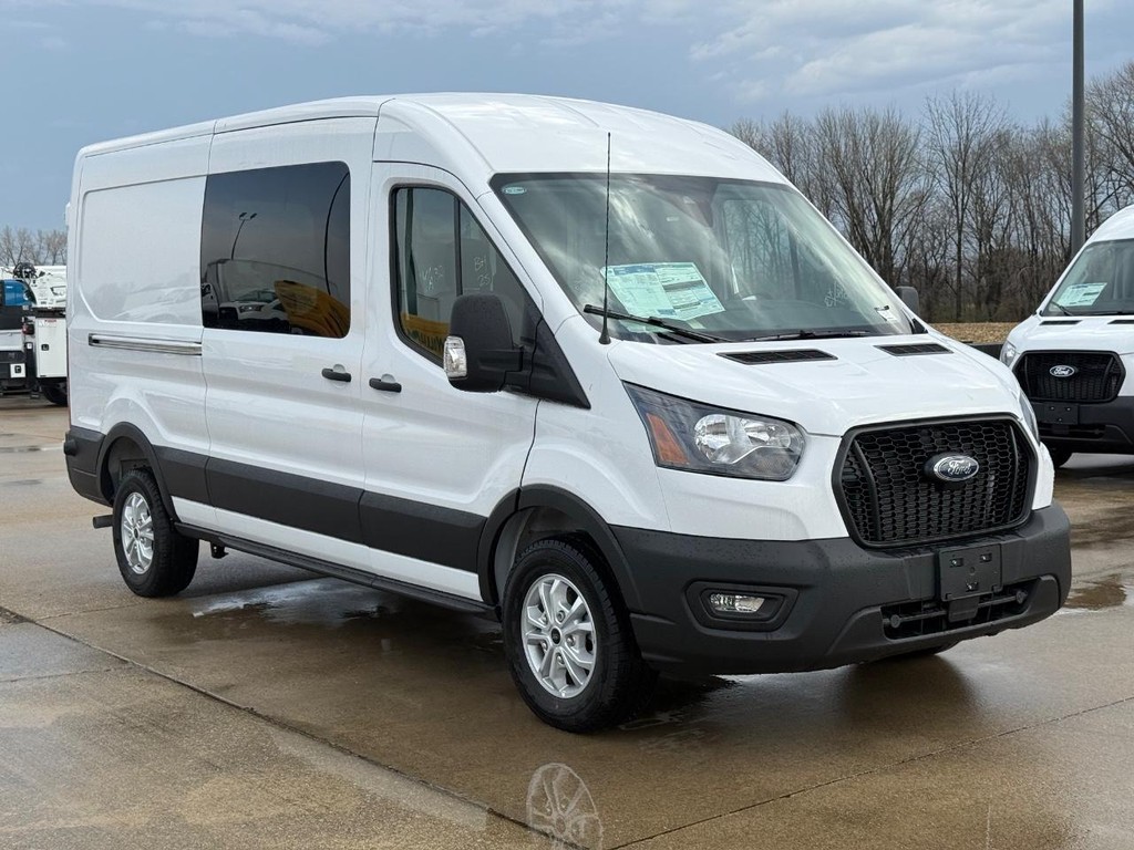Ford Transit Cargo Van Vehicle Full-screen Gallery Image 3