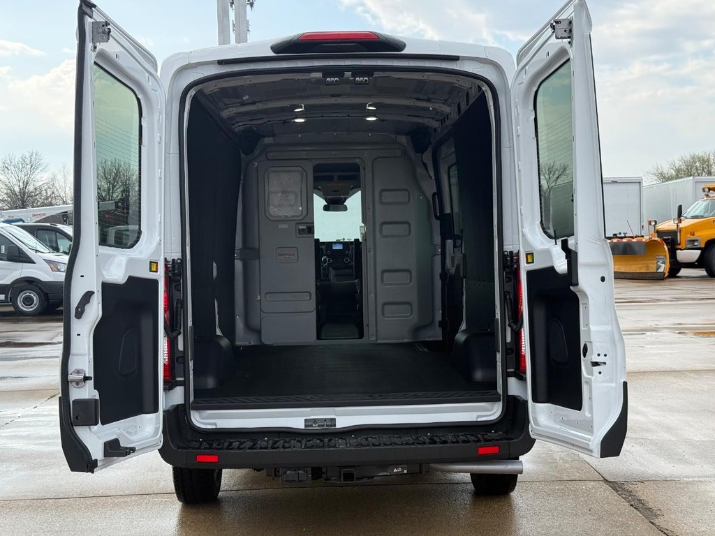 Ford Transit Cargo Van Vehicle Full-screen Gallery Image 18