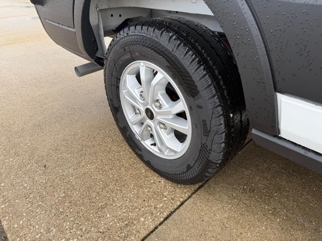 Ford Transit Cargo Van Vehicle Full-screen Gallery Image 19