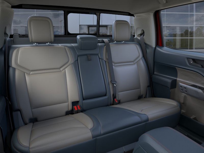 Ford W8S Vehicle Full-screen Gallery Image 11