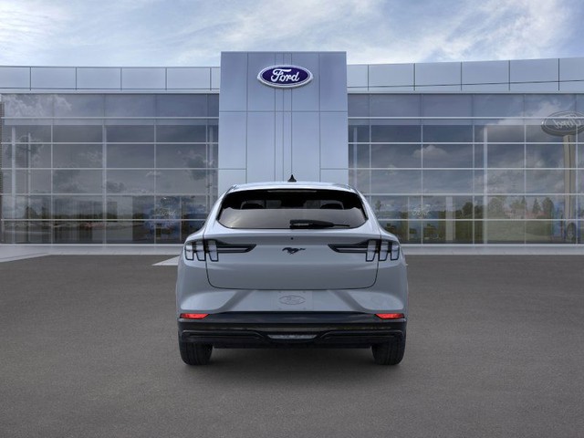 Ford Mustang Mach-E Vehicle Full-screen Gallery Image 5