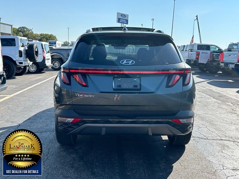 Hyundai Tucson Vehicle Full-screen Gallery Image 7