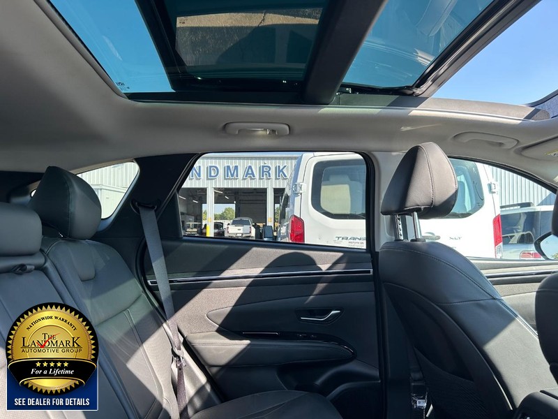 Hyundai Tucson Vehicle Full-screen Gallery Image 18