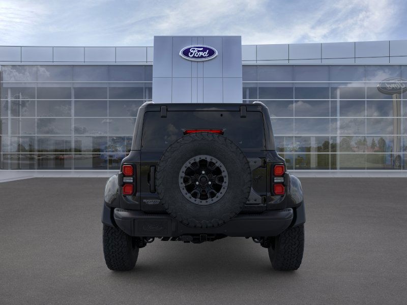 Ford Bronco Vehicle Full-screen Gallery Image 5