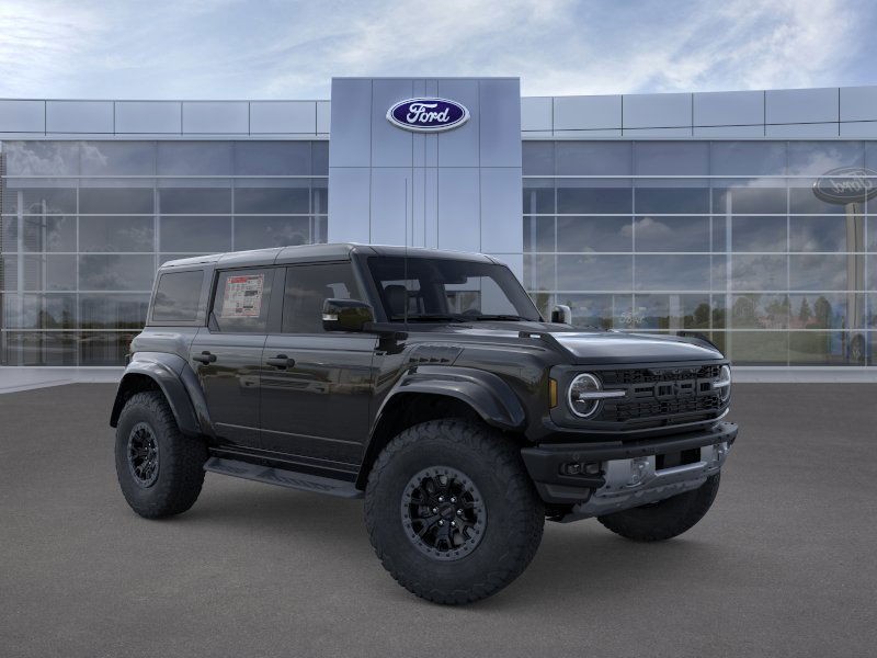 Ford Bronco Vehicle Full-screen Gallery Image 7