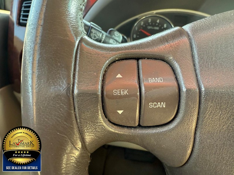 Buick Rendezvous Vehicle Full-screen Gallery Image 10