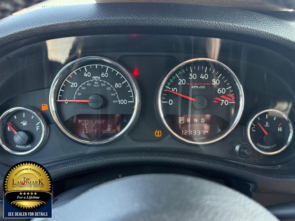 Jeep Wrangler JK Unlimited Vehicle Full-screen Gallery Image 12