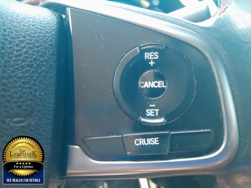 Honda Civic Coupe Vehicle Full-screen Gallery Image 11