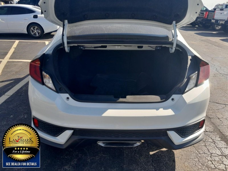 Honda Civic Coupe Vehicle Full-screen Gallery Image 19