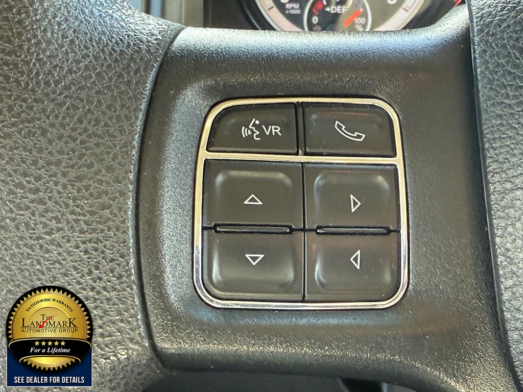 Ram 1500 Classic Vehicle Full-screen Gallery Image 10