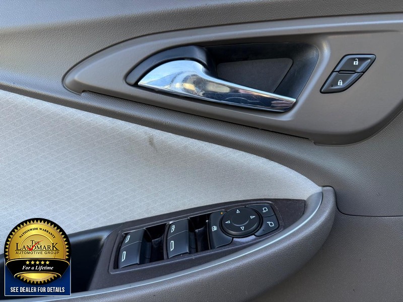 Chevrolet Malibu Vehicle Full-screen Gallery Image 08