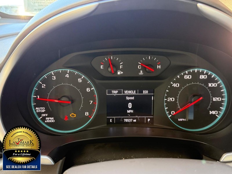 Chevrolet Malibu Vehicle Full-screen Gallery Image 12