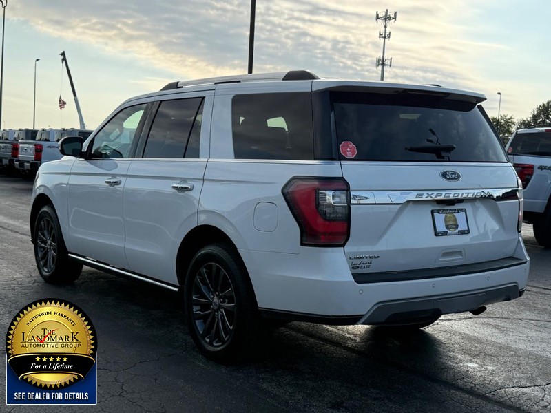 Ford Expedition Vehicle Full-screen Gallery Image 06