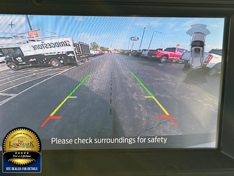 Ford Expedition Vehicle Full-screen Gallery Image 13