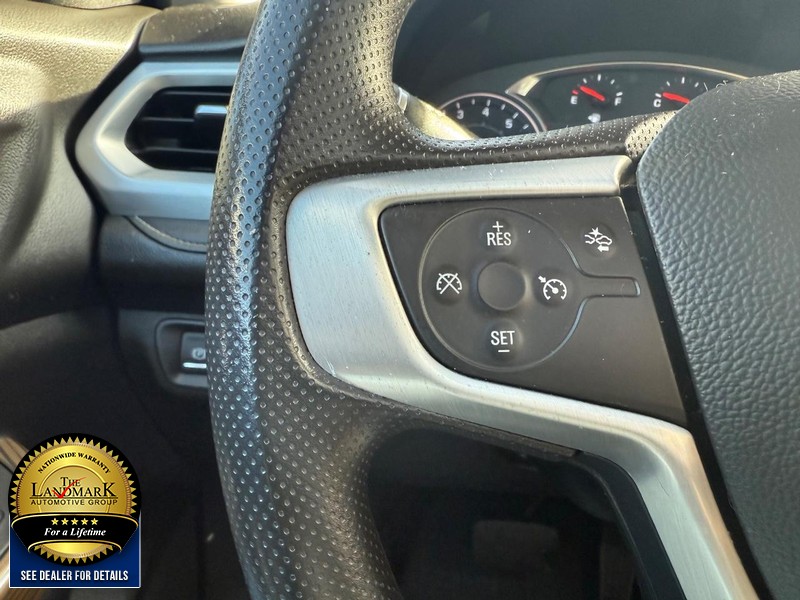 GMC Acadia Vehicle Full-screen Gallery Image 10