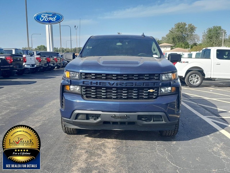 Chevrolet Silverado 1500 Vehicle Full-screen Gallery Image 04