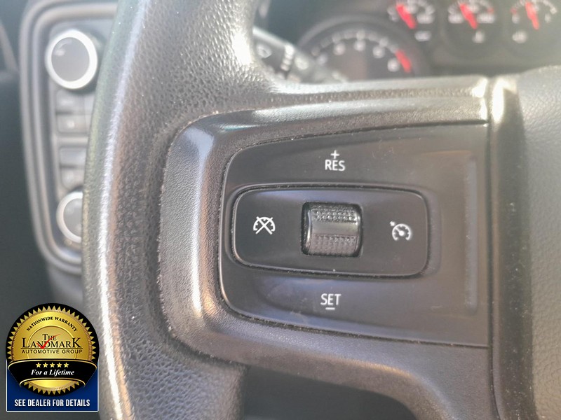 Chevrolet Silverado 1500 Vehicle Full-screen Gallery Image 10