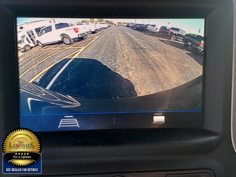 Chevrolet Silverado 1500 Vehicle Full-screen Gallery Image 13