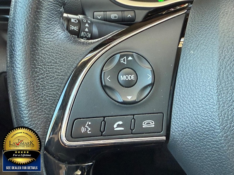 Mitsubishi Eclipse Cross Vehicle Full-screen Gallery Image 10