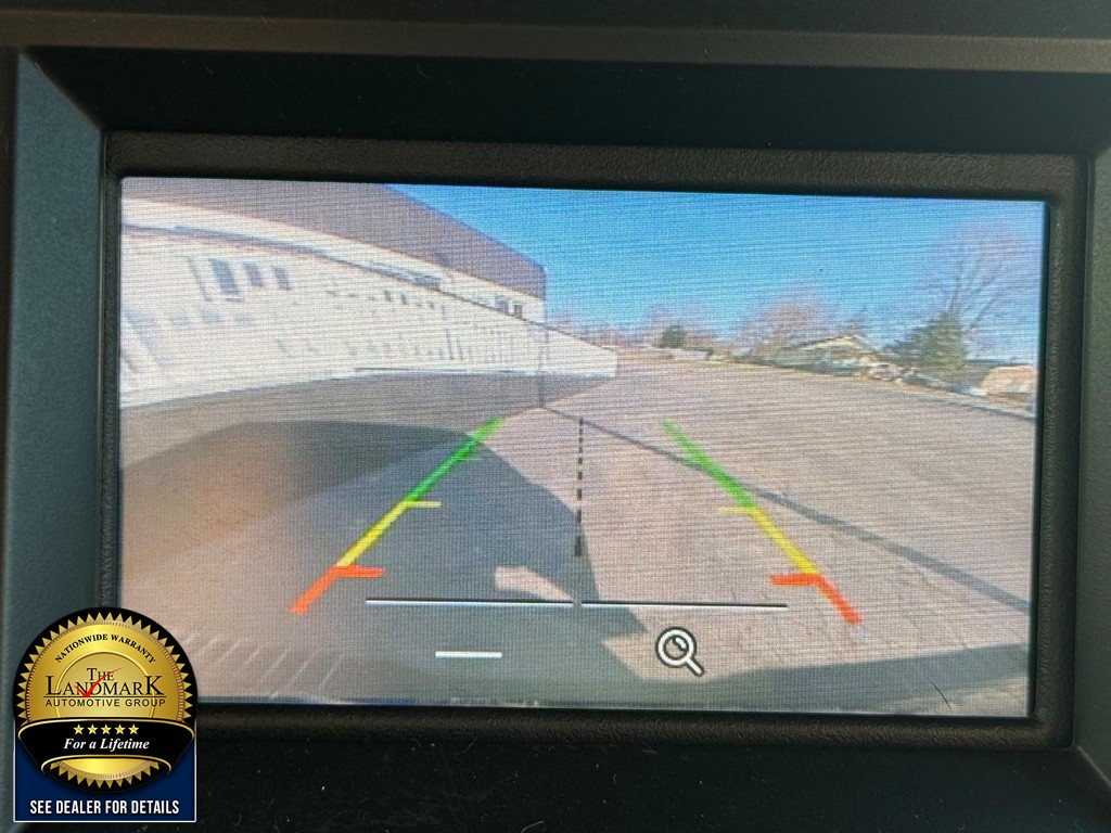 Ford F-150 Vehicle Full-screen Gallery Image 13