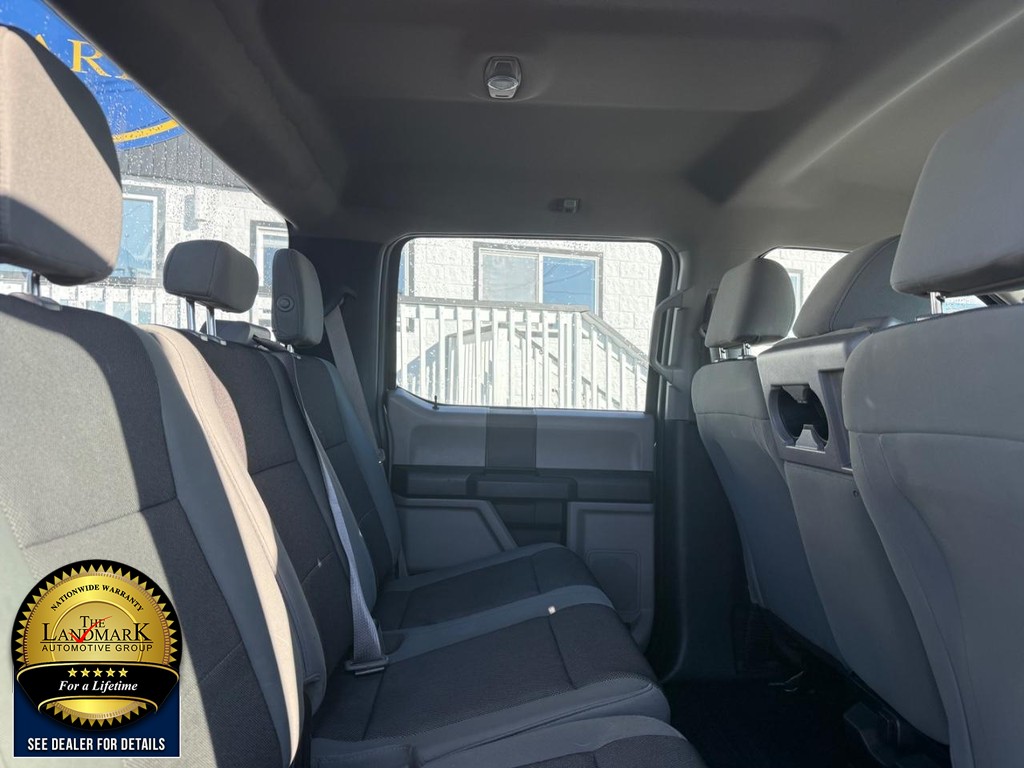 Ford F-150 Vehicle Full-screen Gallery Image 14