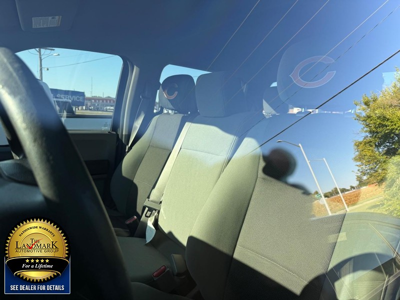 Ford F-150 Vehicle Full-screen Gallery Image 02