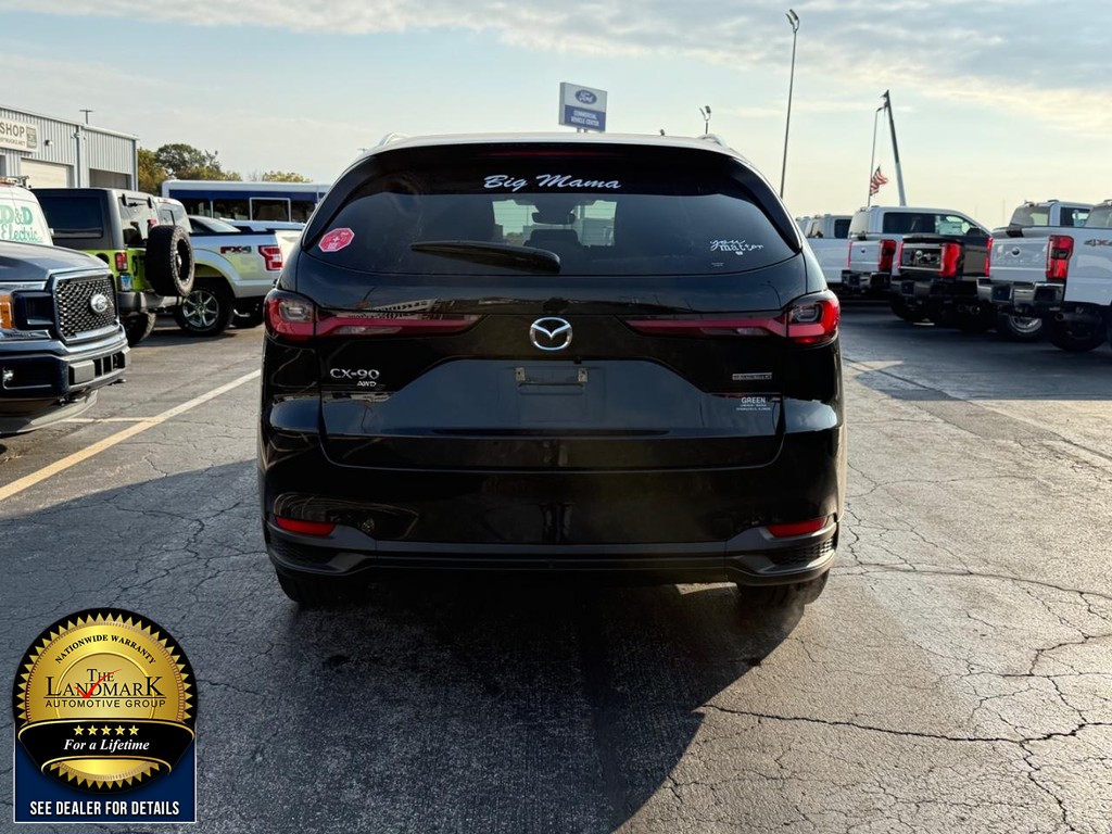 Mazda CX-90 Vehicle Full-screen Gallery Image 6