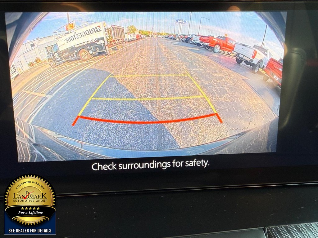 Mazda CX-90 Vehicle Full-screen Gallery Image 13