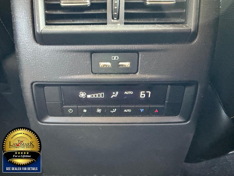 Mazda CX-90 Vehicle Full-screen Gallery Image 15