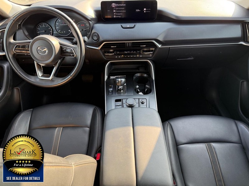 Mazda CX-90 Vehicle Full-screen Gallery Image 17