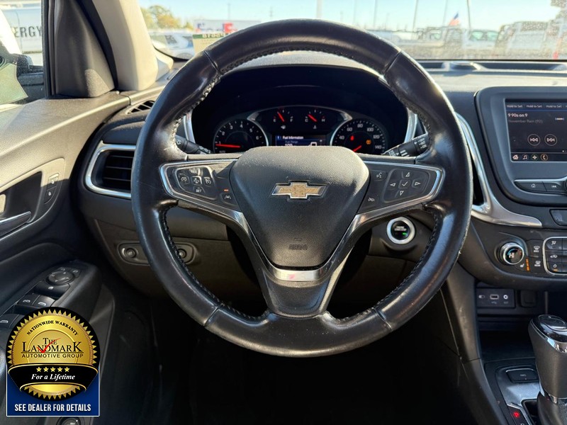 Chevrolet Equinox Vehicle Full-screen Gallery Image 17