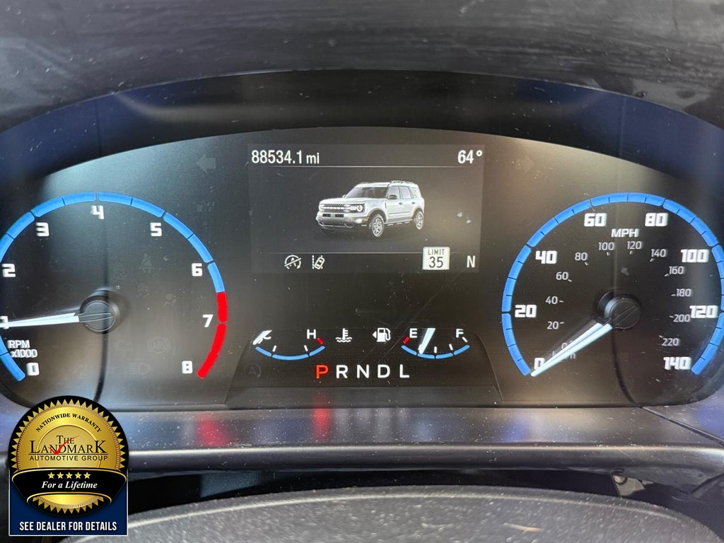 Ford Bronco Sport Vehicle Full-screen Gallery Image 12