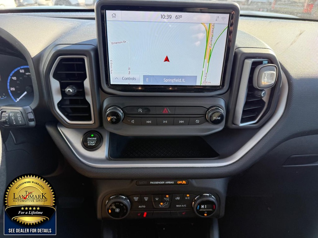 Ford Bronco Sport Vehicle Full-screen Gallery Image 19